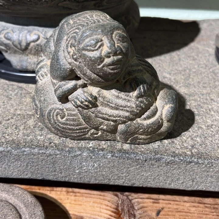 石材沁**卉貔貅摆件福建青石