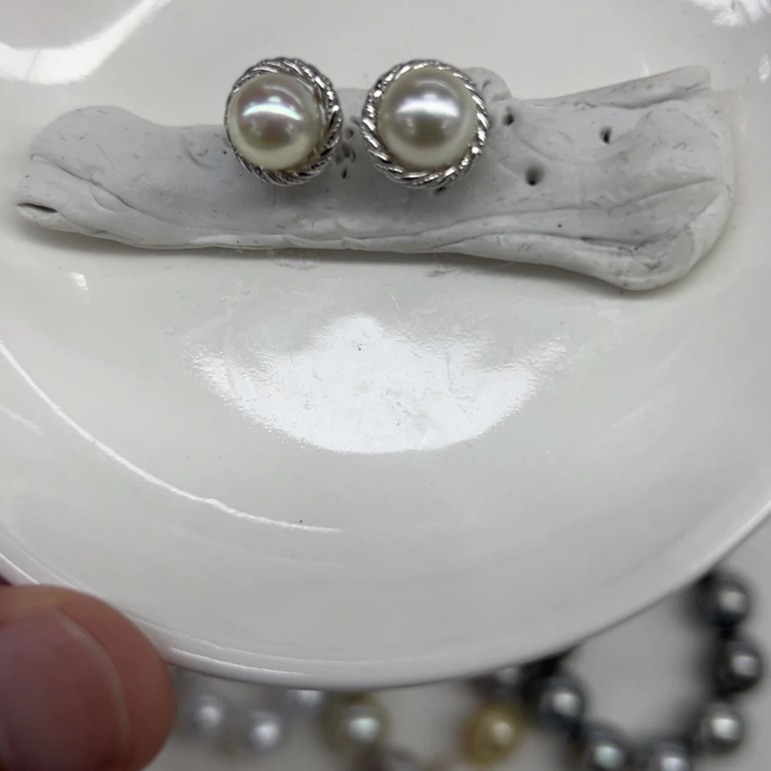 银S925镶嵌耳饰海水珍珠8-9mm海水Ak麻花耳钉