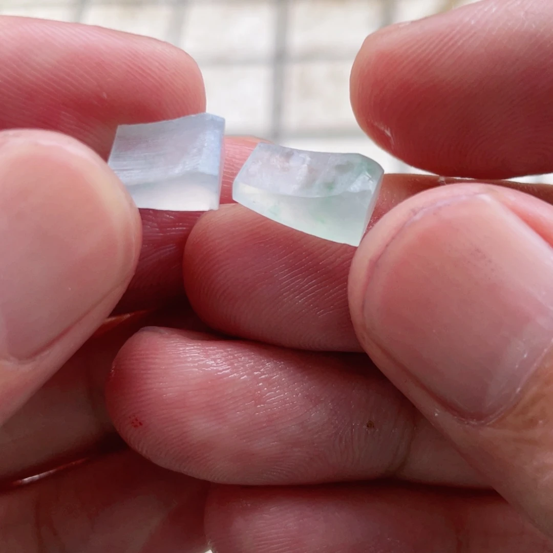 姬***汀定制翡翠未镶嵌翡翠