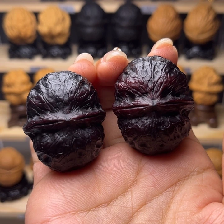 文玩核桃把件玉罗汉地闷M6