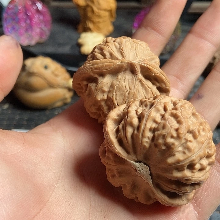 文玩核桃吊坠出*.宫灯