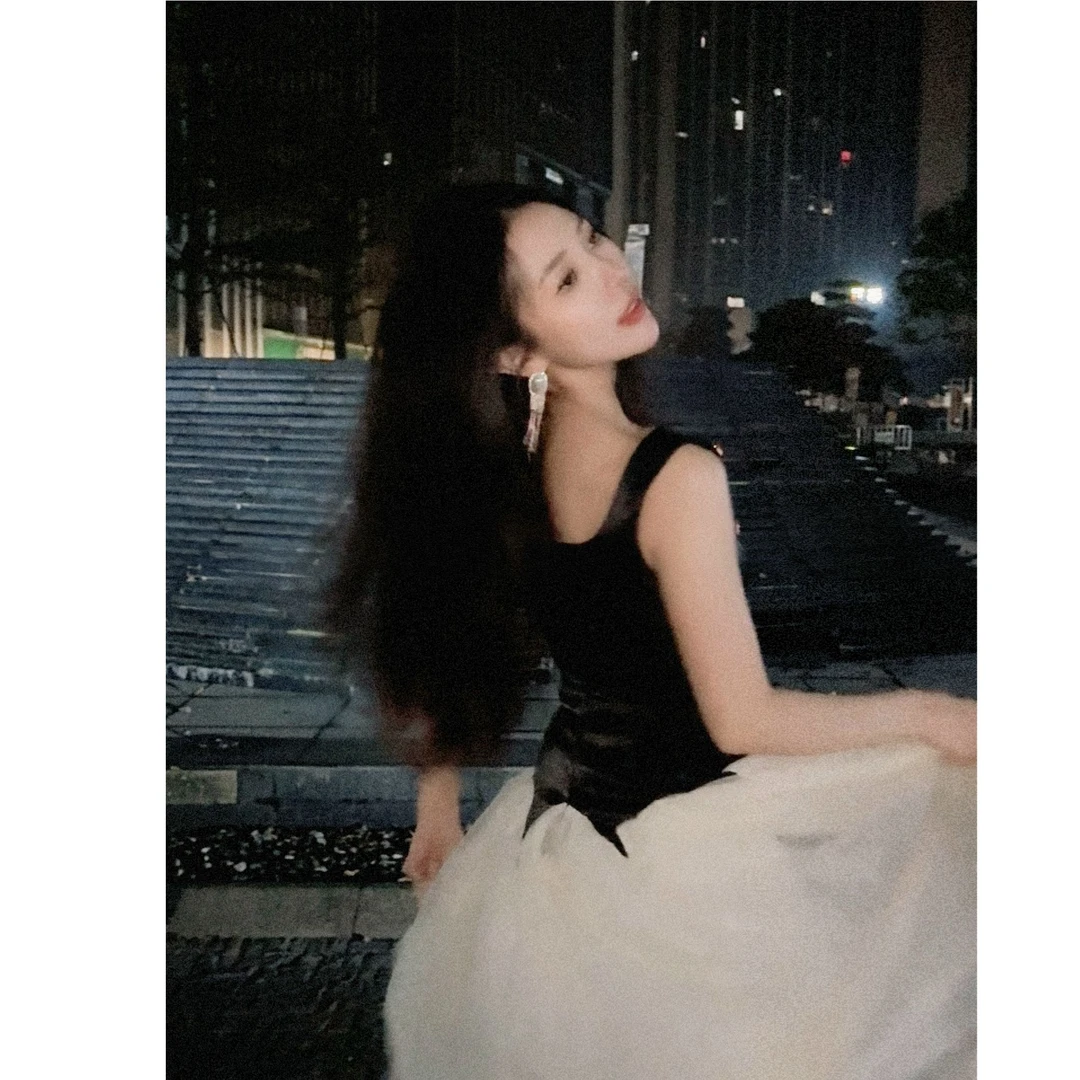 六爻定制 法式气质名媛显瘦优雅时尚连衣裙 9765