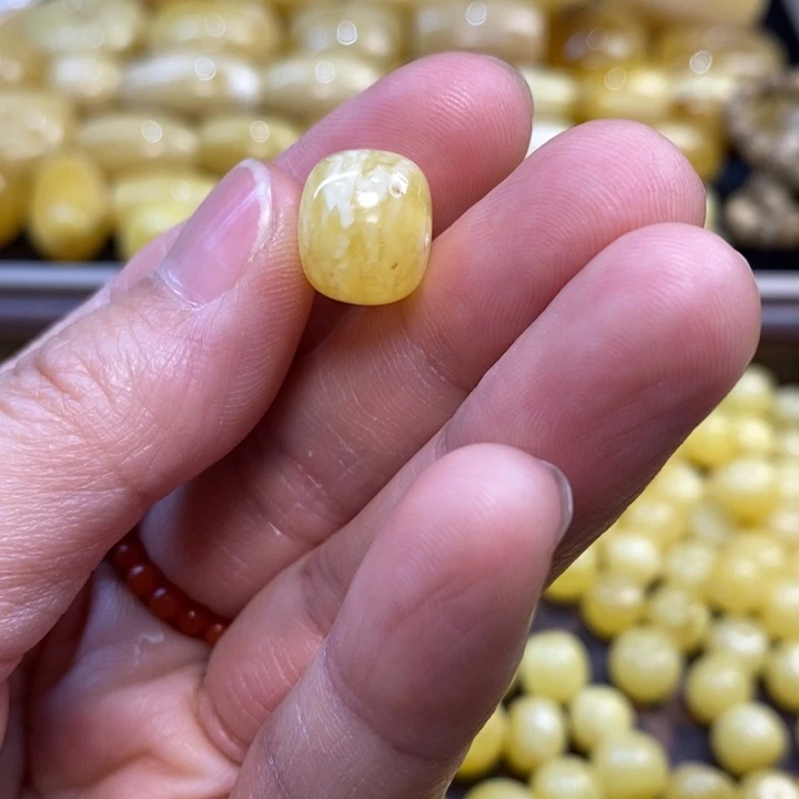 未镶嵌琥珀裸石原矿琥珀蜜蜡微瑕
