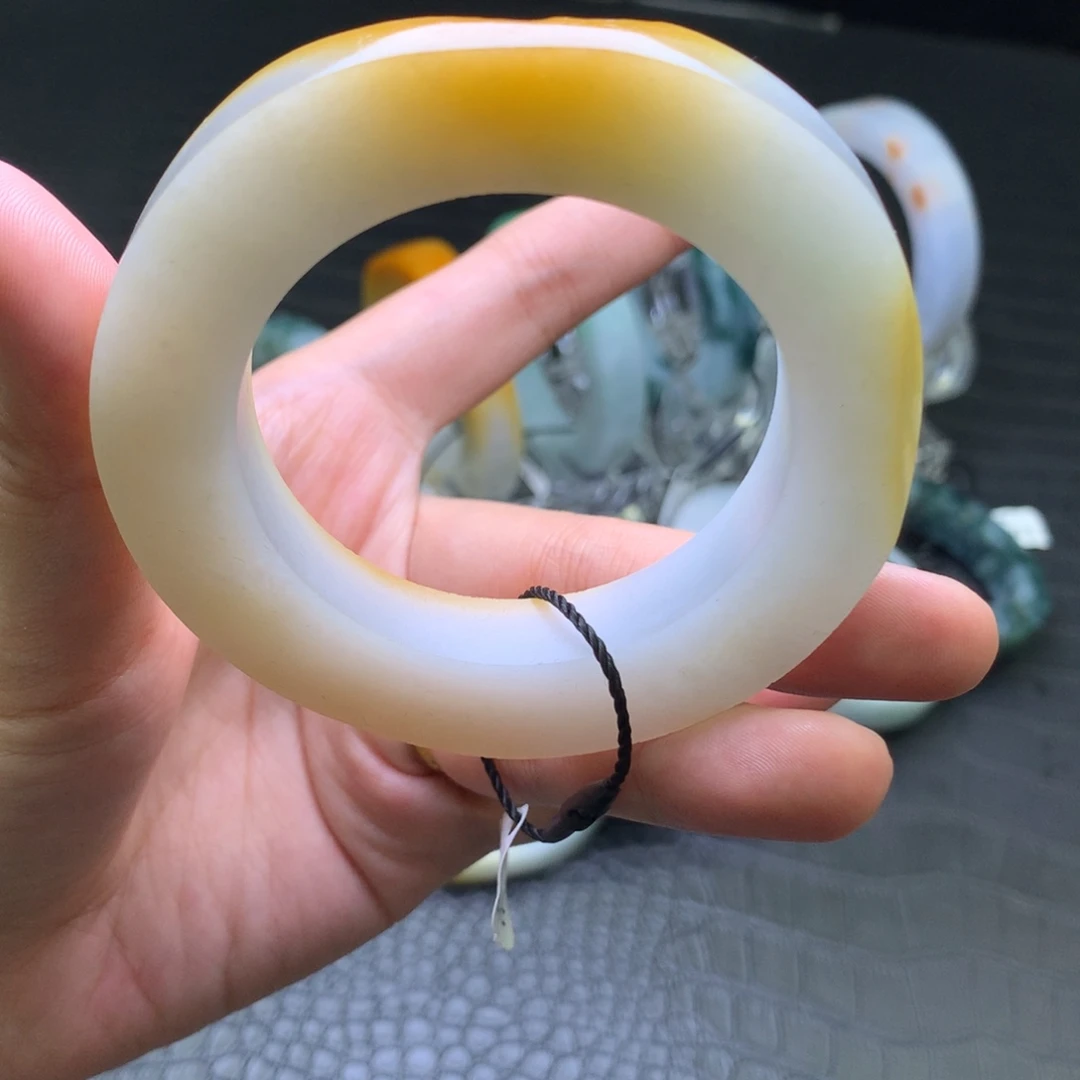 定制翡翠手镯未镶嵌