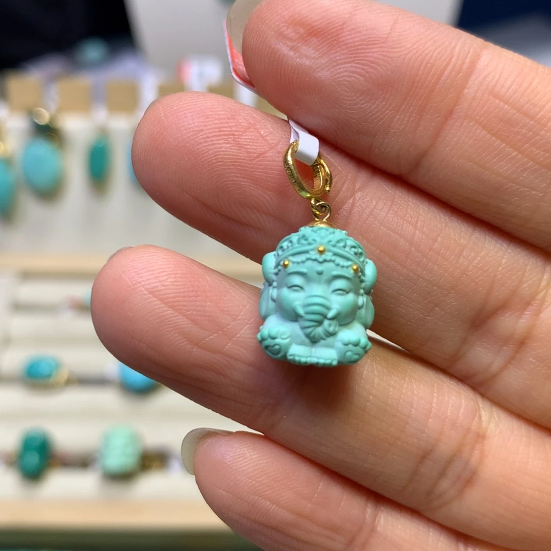 绿松石挂件18K金镶嵌