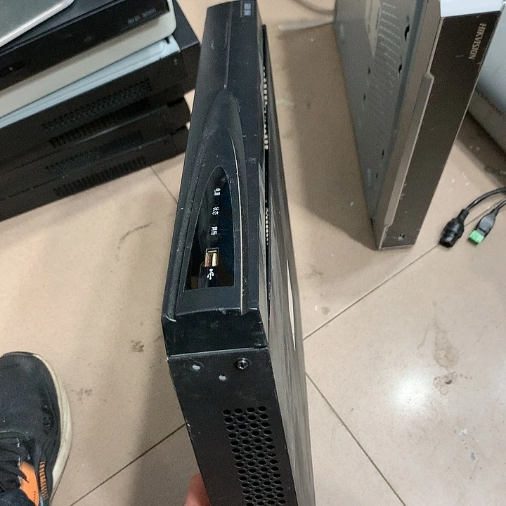 99新坏海康16路硬盘录像机裸机