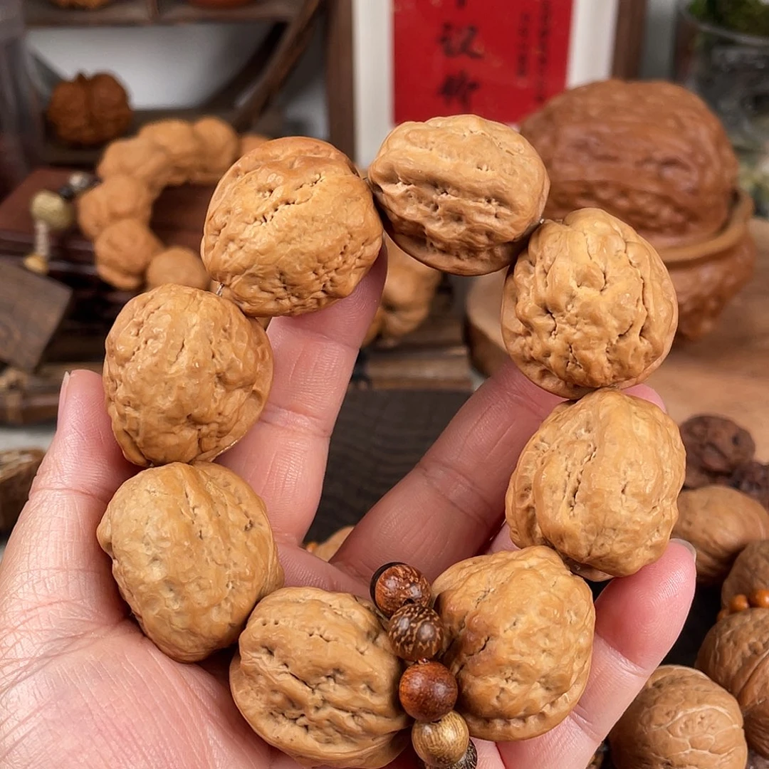 文玩核桃把件芝***塔团龙疙瘩包手持8颗