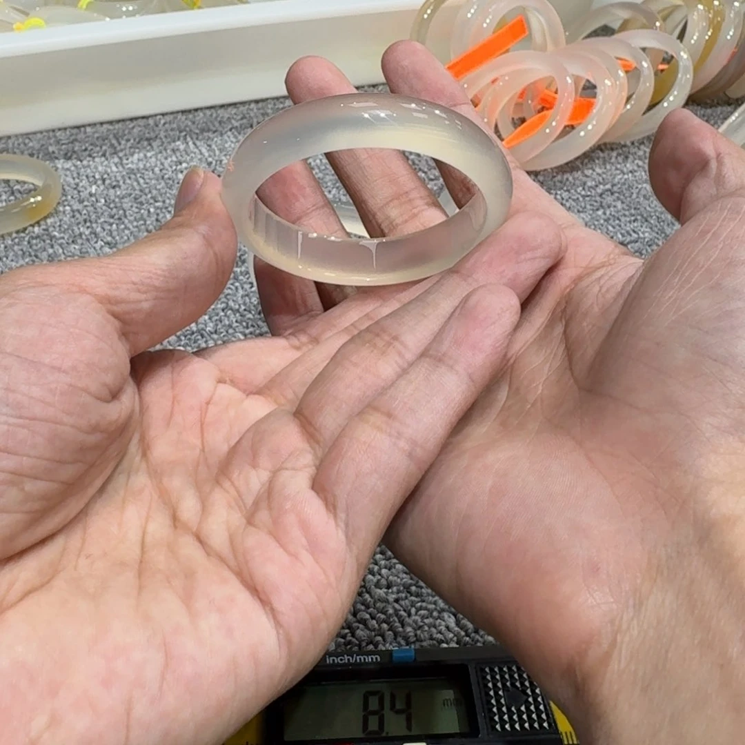 玛瑙/玉髓手镯未镶嵌六*15