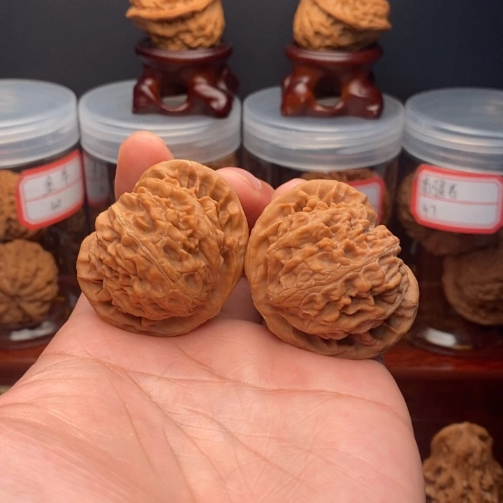 文玩核桃把件44尺桃心宫灯