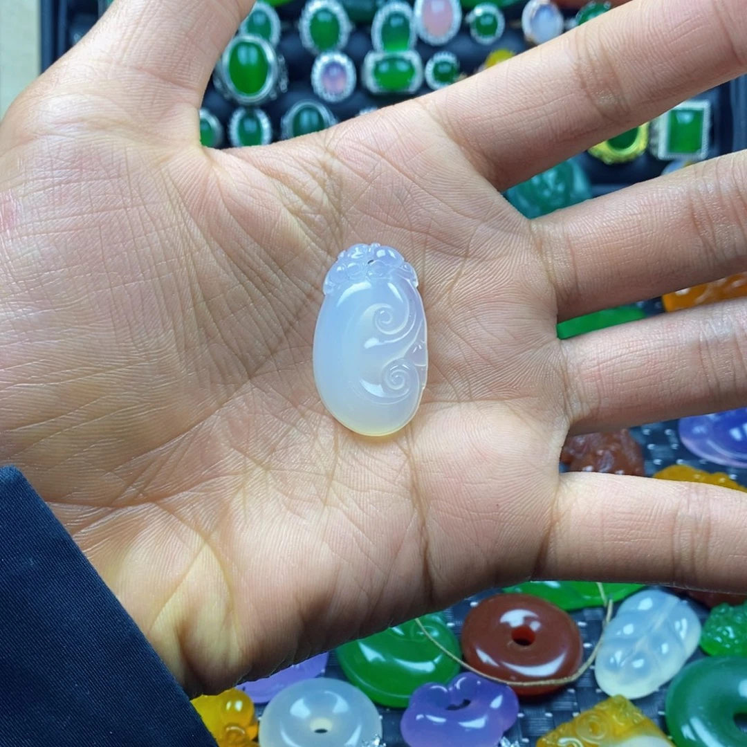 玛瑙/玉髓颈饰未镶嵌潇**人