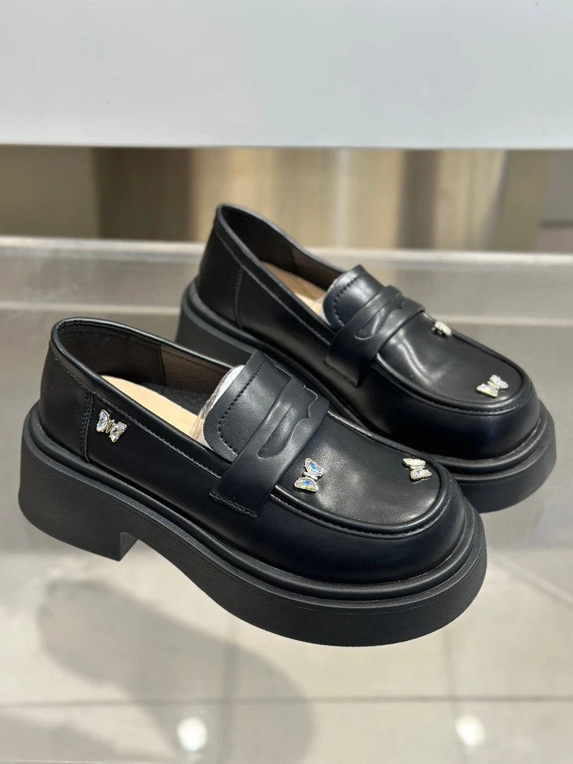 蓉姐专属~低跟学院风秋季浅口乐福鞋豆豆鞋皮鞋平底复古时尚8123