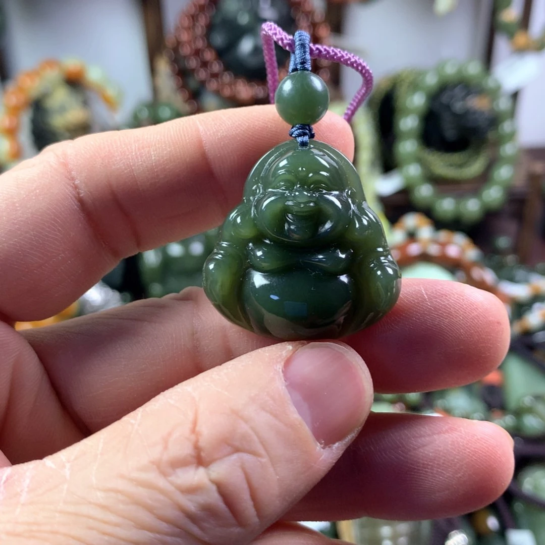 透闪石质玉挂件未镶嵌