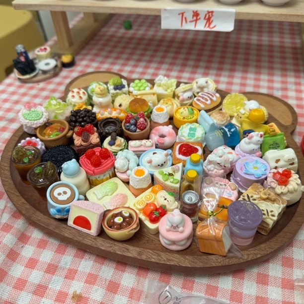 （直播拆）高品定制树脂食玩对对碰