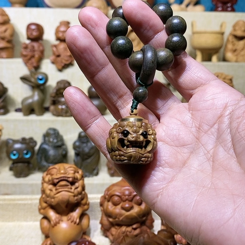 【闪购商品】维腊木（绿檀）?貔貅手捻