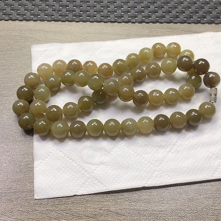 和田玉（糖玉）未镶嵌颈饰卡8.5