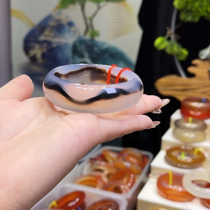 玛瑙/玉髓手镯未镶嵌珑*