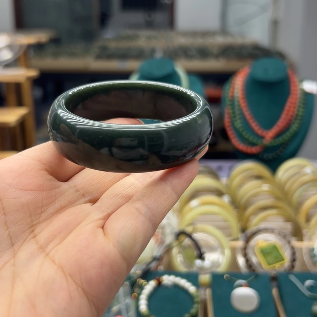 和田玉手镯未镶嵌55.4圈围2225