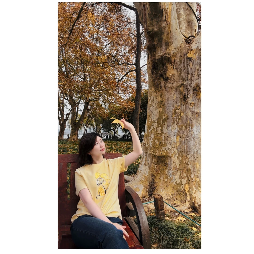 【MIXCITY亚楠家】银杏◆重工钉珠刺绣印花短袖T恤9250