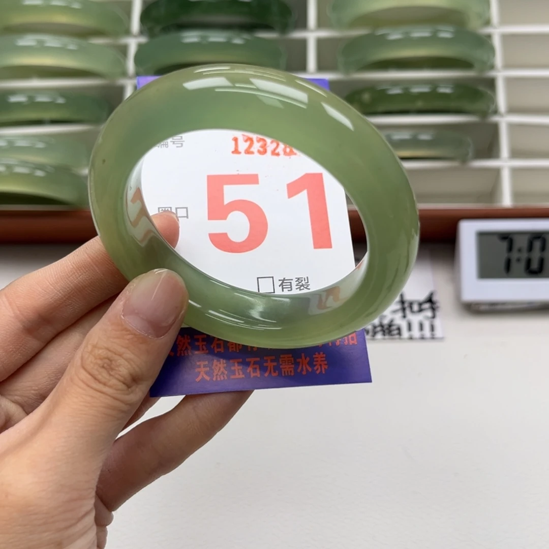 未镶嵌蛇纹石玉手镯