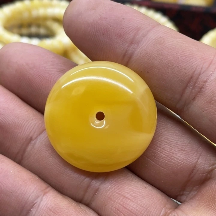 琥珀未镶嵌裸石挂件