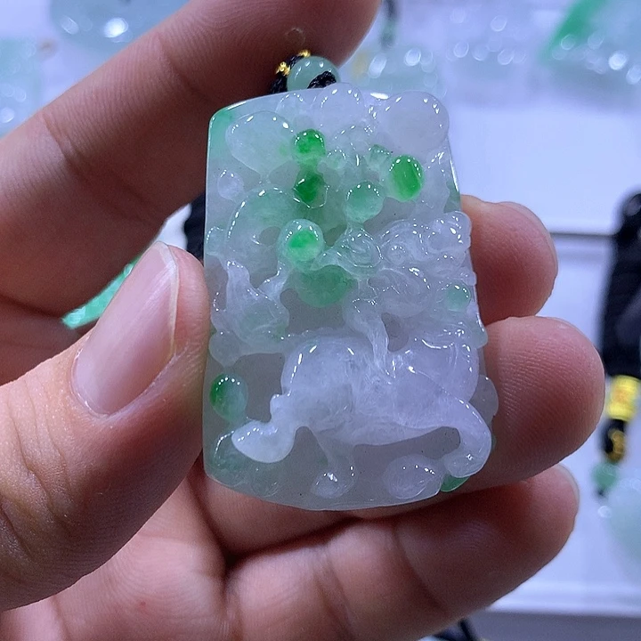 翡翠未镶嵌颈饰天然翡翠A货吊坠