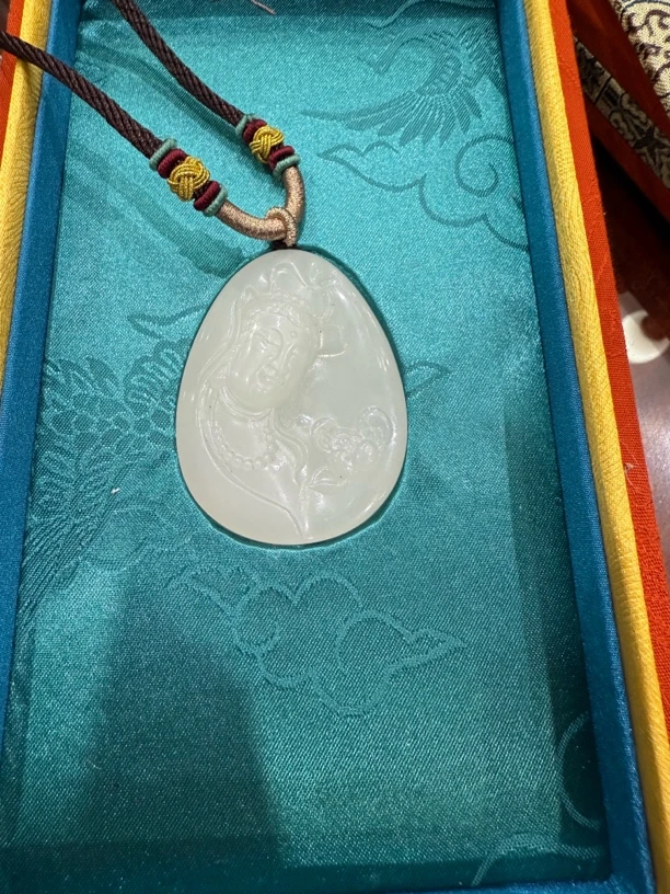 精品和田玉观音头g130