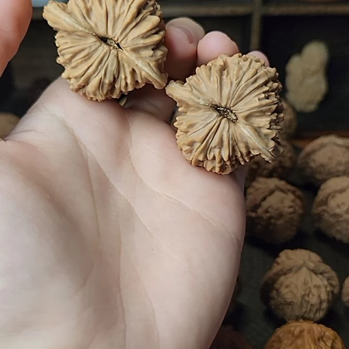 文玩核桃吊坠44四座楼