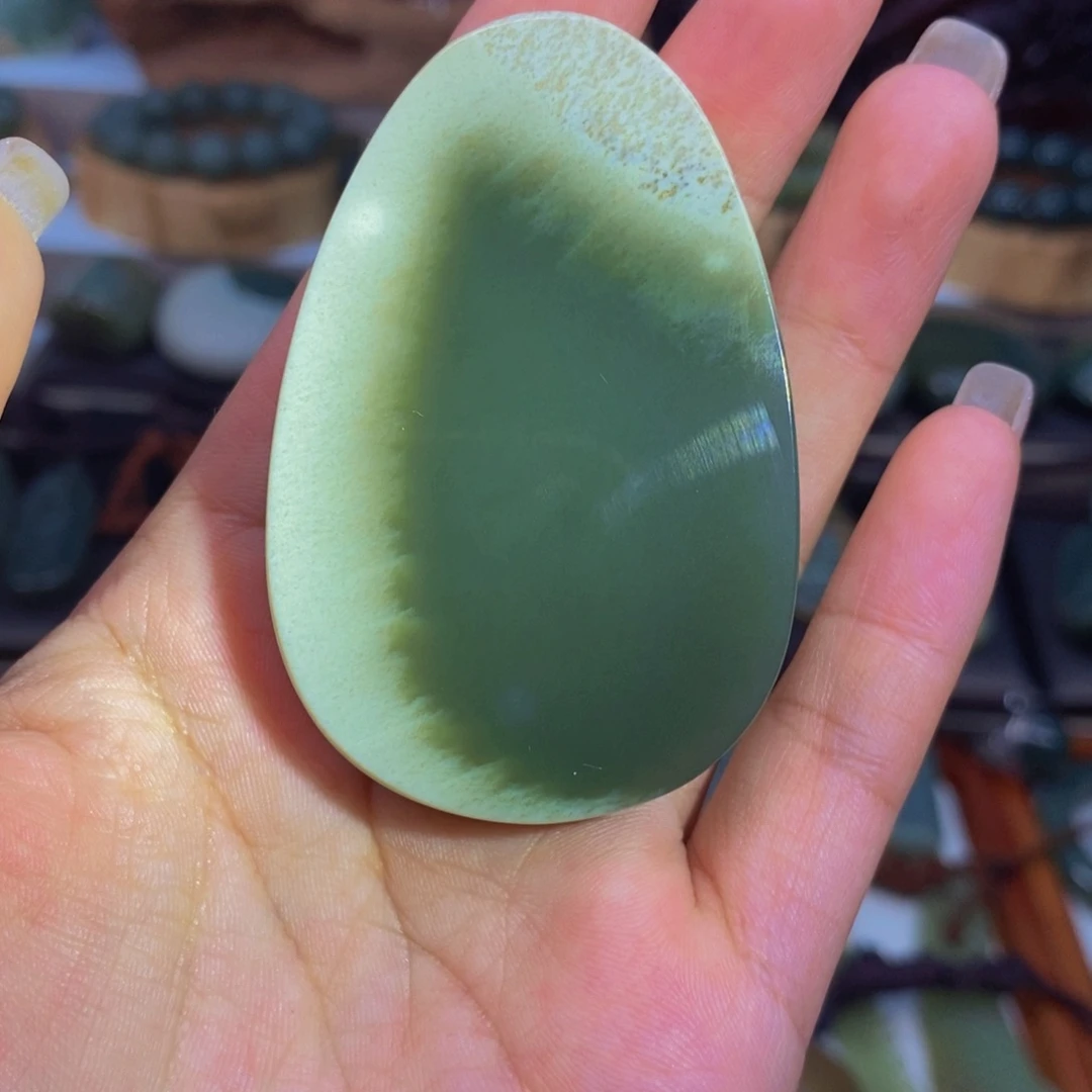 未镶嵌岫岩老玉（透闪石质玉）珠宝半成品