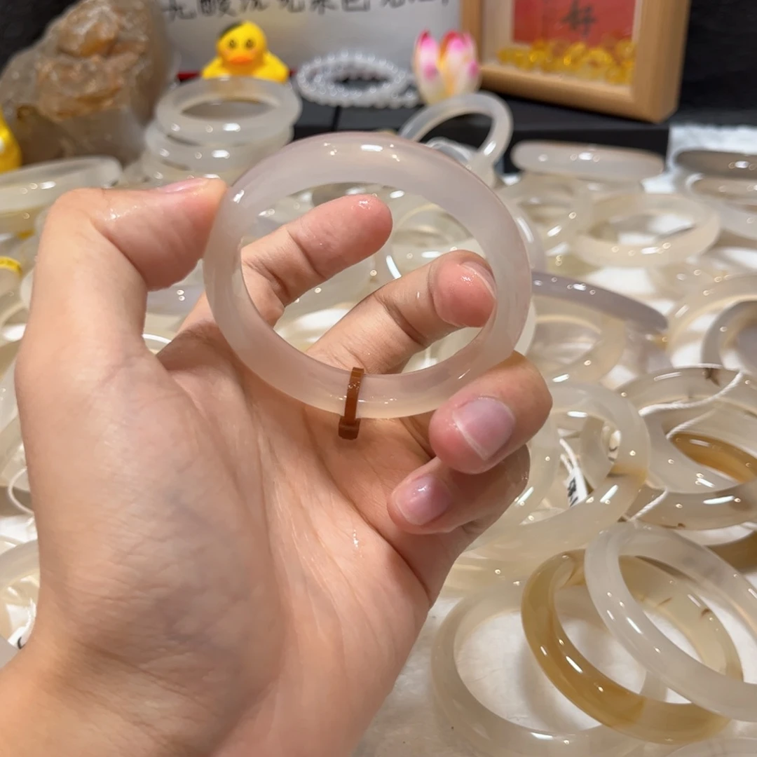 手镯玛瑙/玉髓未镶嵌虞*亮239