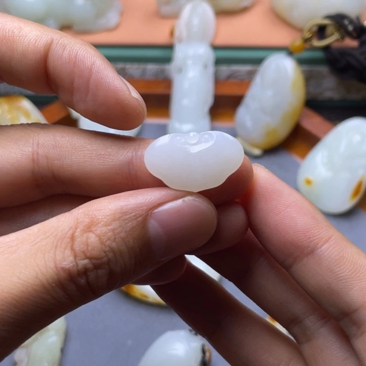 简***。未镶嵌和田玉挂件