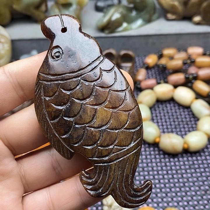 蛇纹石玉合金颈饰