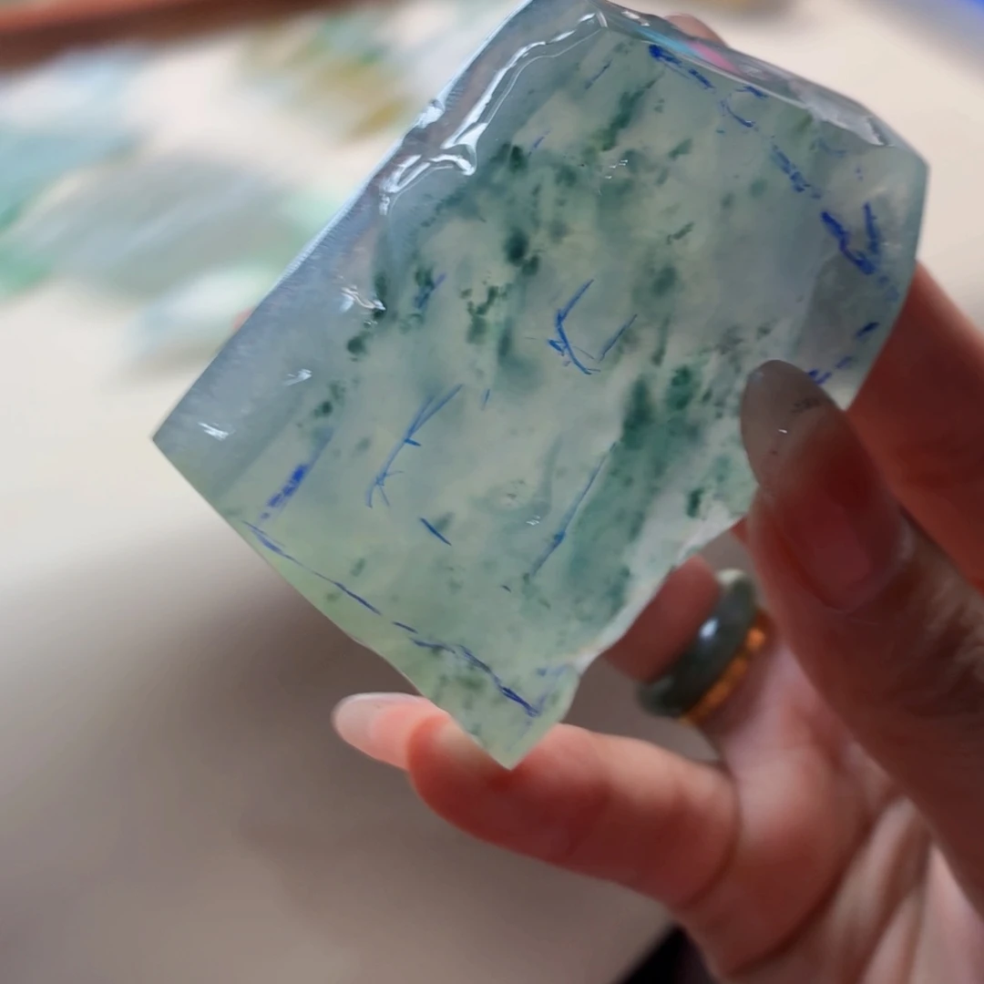 黑***璐定制翡翠未镶嵌翡翠首饰