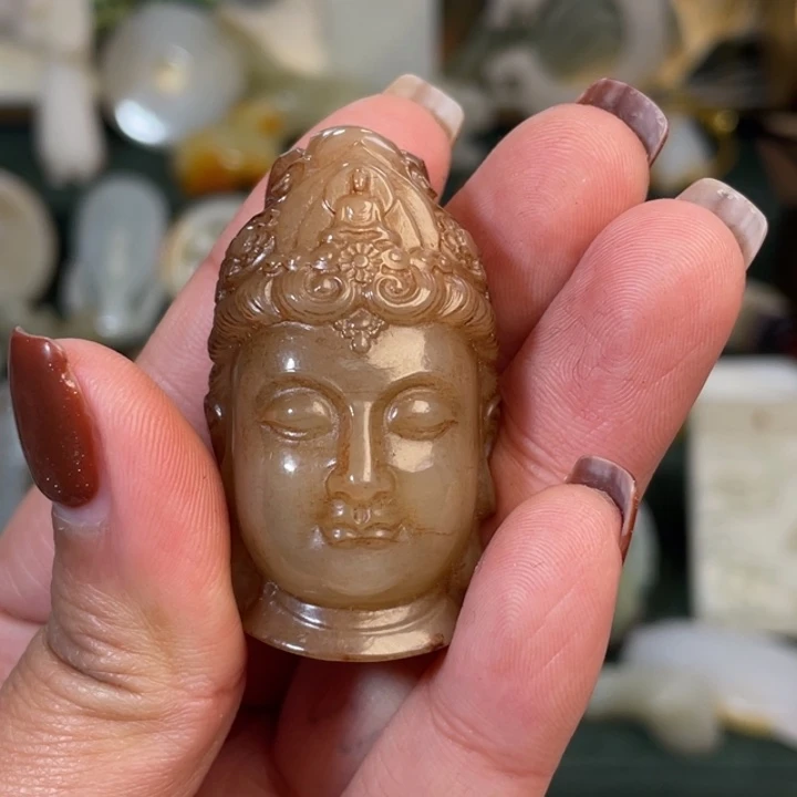 ****哈和田玉未镶嵌颈饰