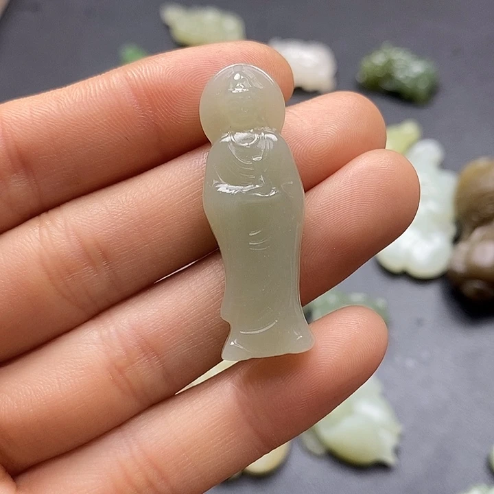 颈饰未镶嵌和田玉