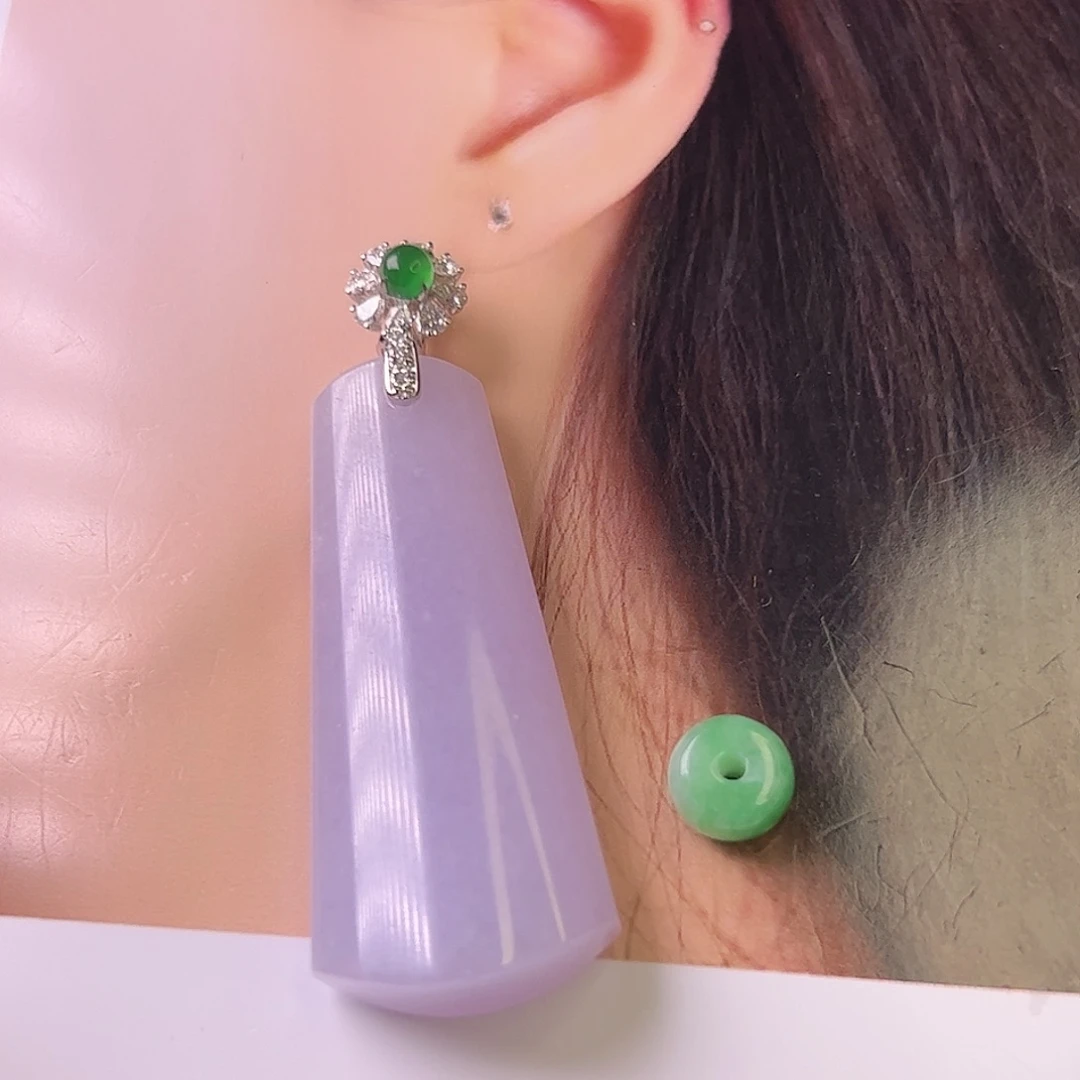 荷***叶翡翠18K金镶嵌颈饰平安