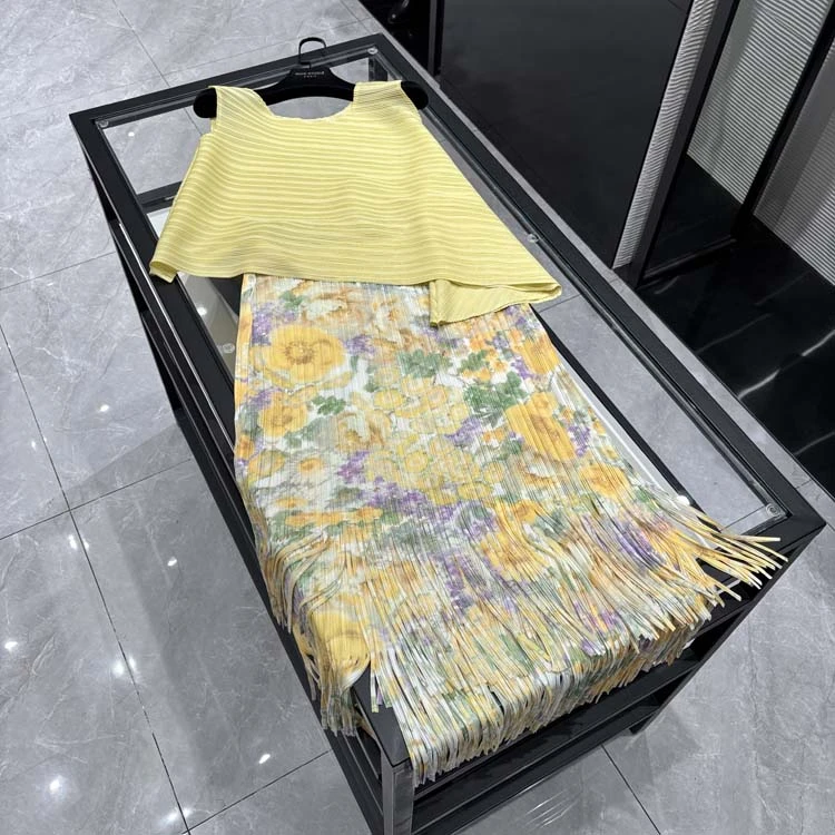 25年春装新款女装 时尚气质黄色不规则上衣、印花半裙套装-25Y1121