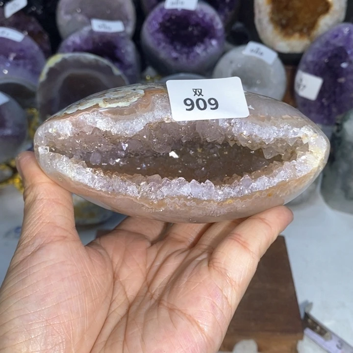 未镶嵌水晶大型摆件（非配饰）