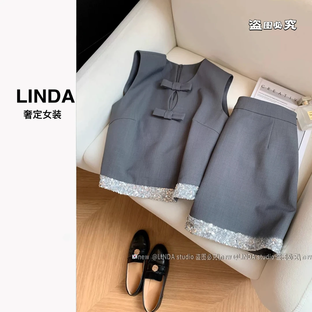 『午茶小调』气质镂空蝴蝶结无袖上衣➕亮片压边半身裙 两件套