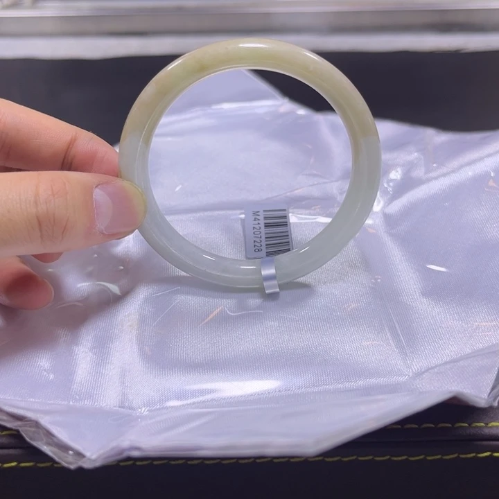 翡翠手镯未镶嵌天然A货翡翠多样性团购发一件