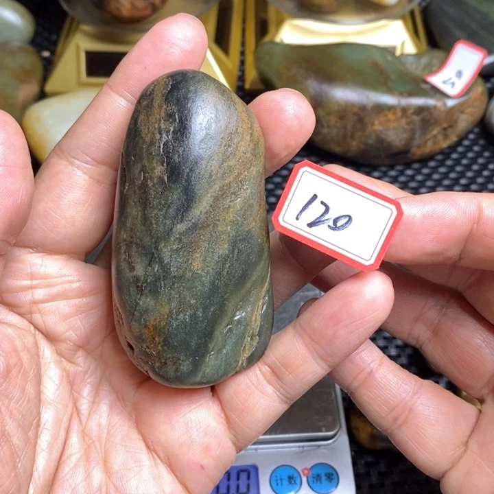 未镶嵌和田玉把件120