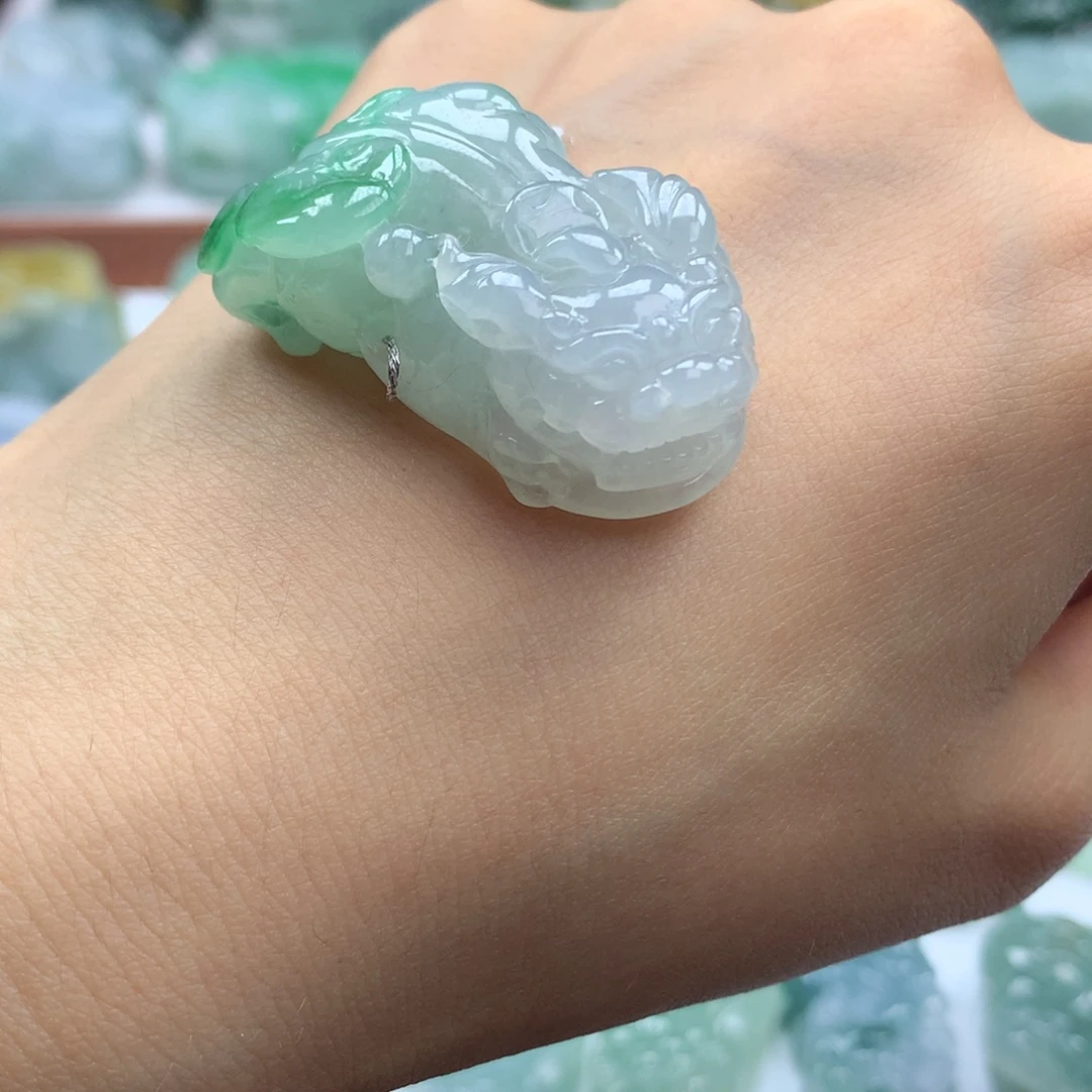 翡翠未镶嵌颈饰翡翠吊坠3