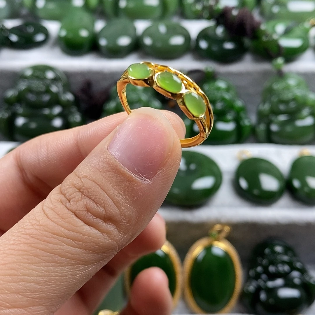 和田玉（碧玉）未镶嵌颈饰