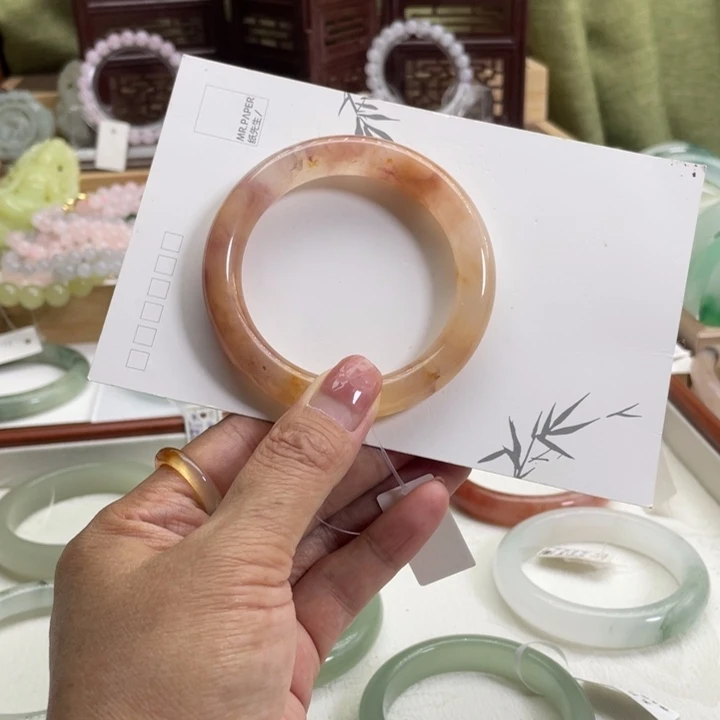 石英质玉未镶嵌手镯