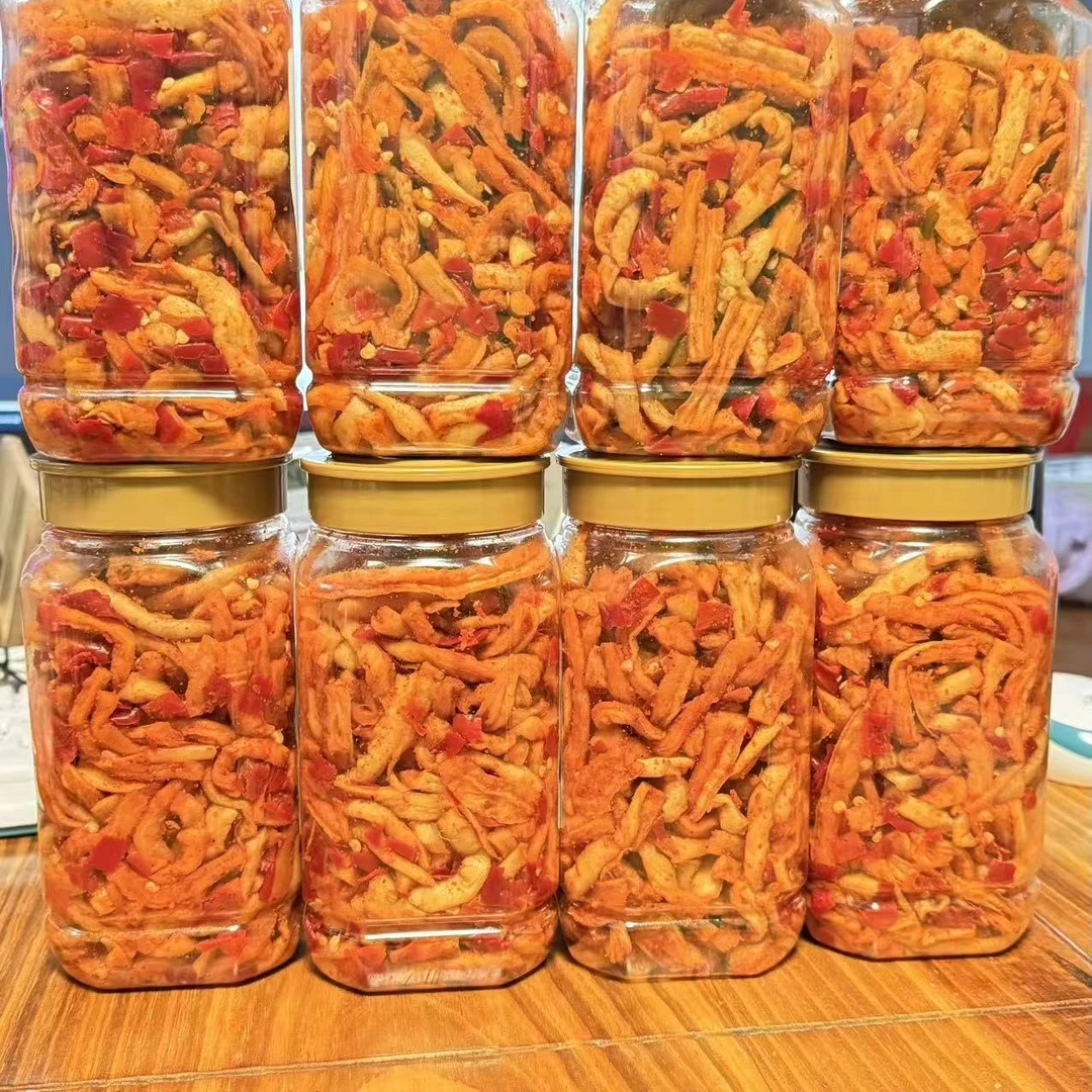 湖南邵阳农家自制不加糖的坛香萝卜条香辣脆爽开胃下饭菜正宗