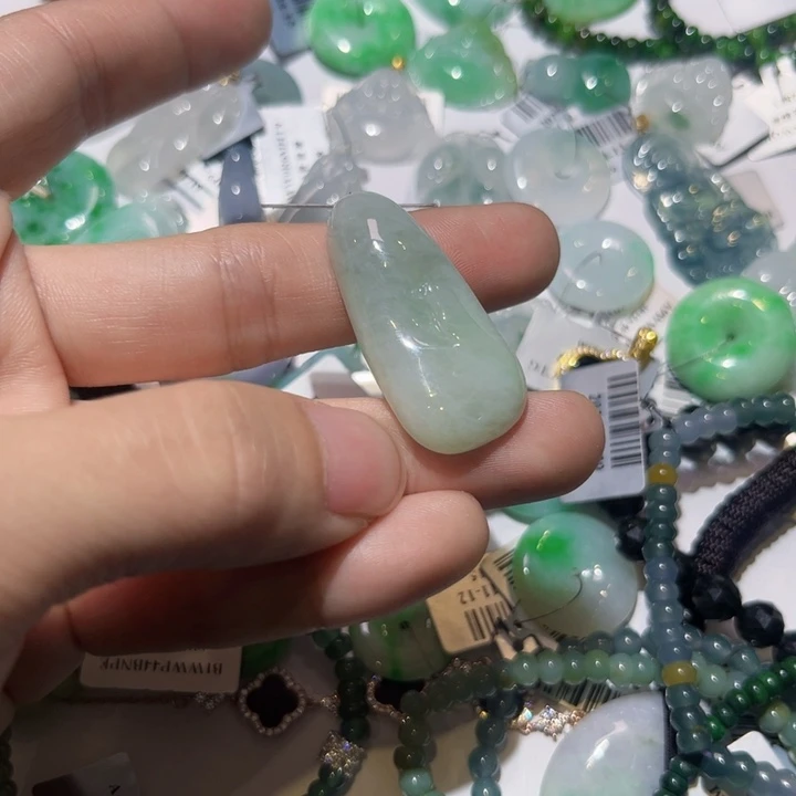 翡翠颈饰未镶嵌天然翡翠A货