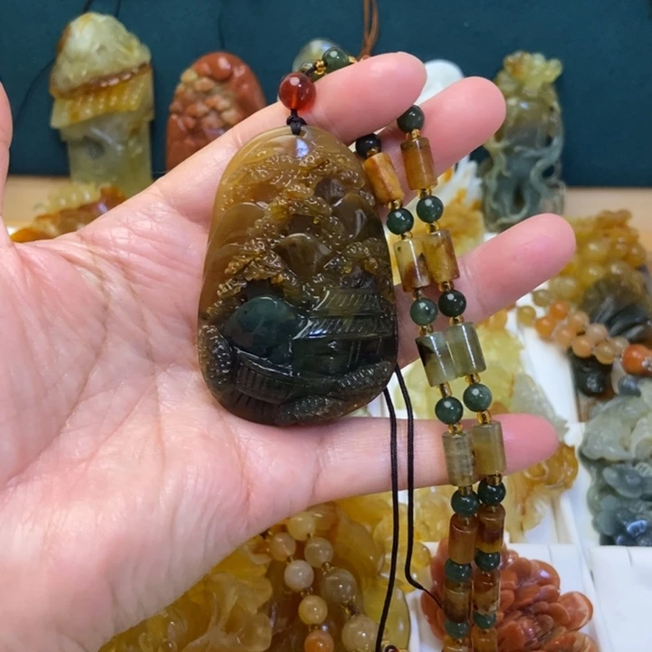 蛇纹石玉合金颈饰
