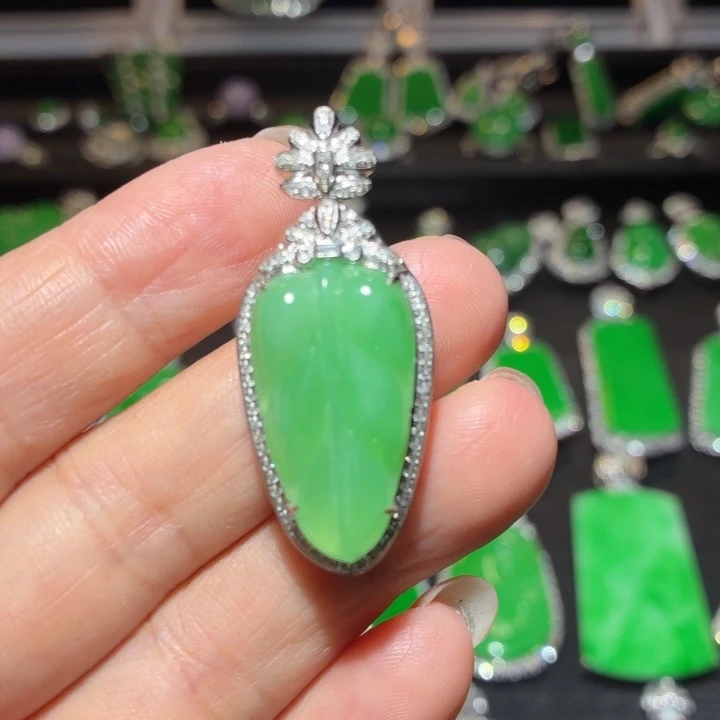 翡翠18K金镶嵌吊坠(不含链)翡翠