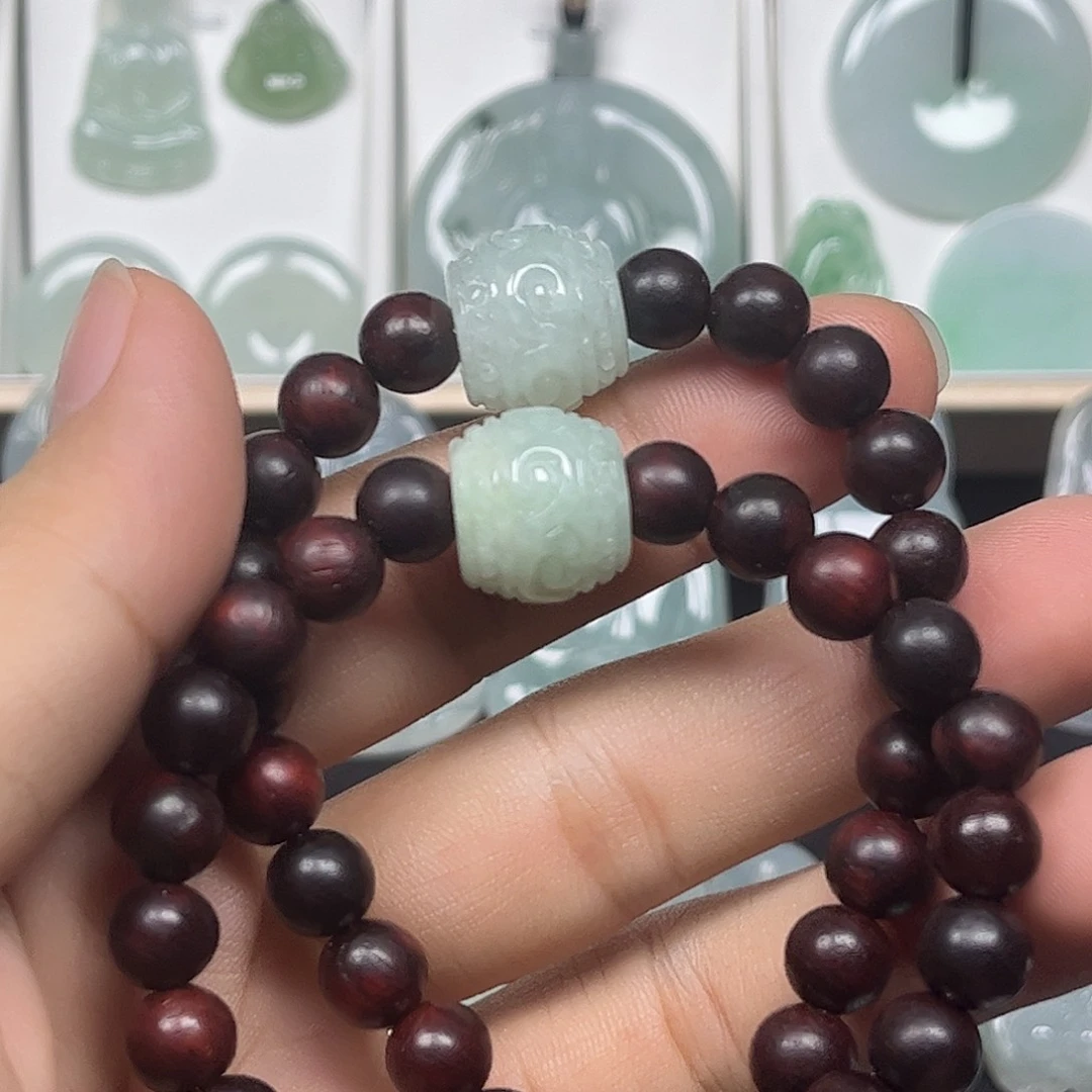 翡翠未镶嵌颈饰多样性发货发其一