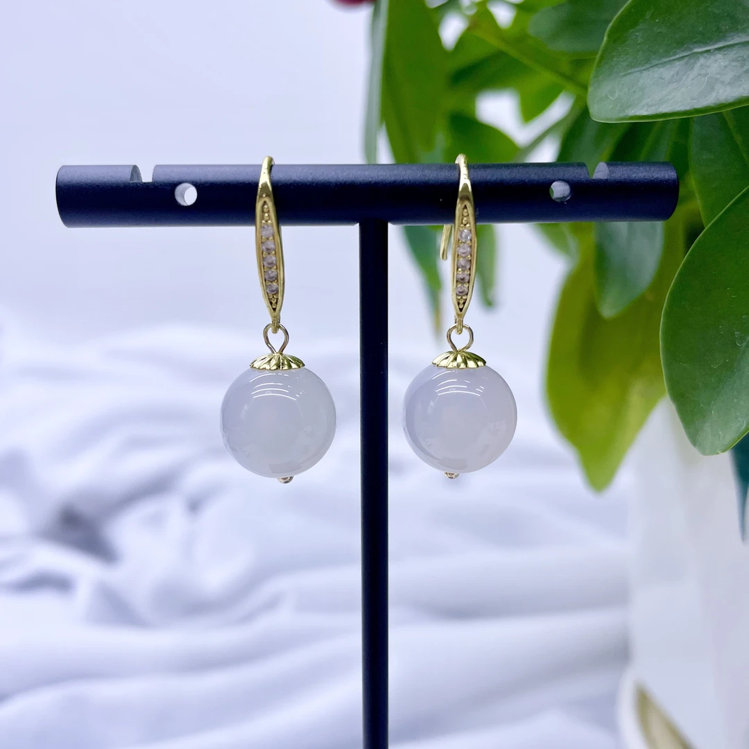 马年新款天然白玛瑙玉石耳环女款百搭复古新中式转运珠宝饰品522