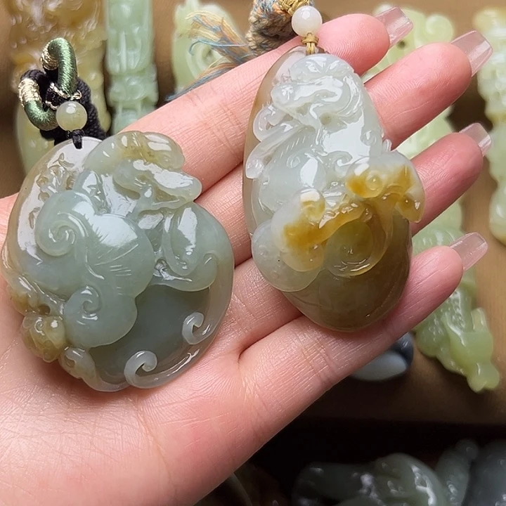 拉***店未镶嵌和田玉挂件